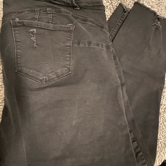 WAX Jeans - Picture 3 of 6